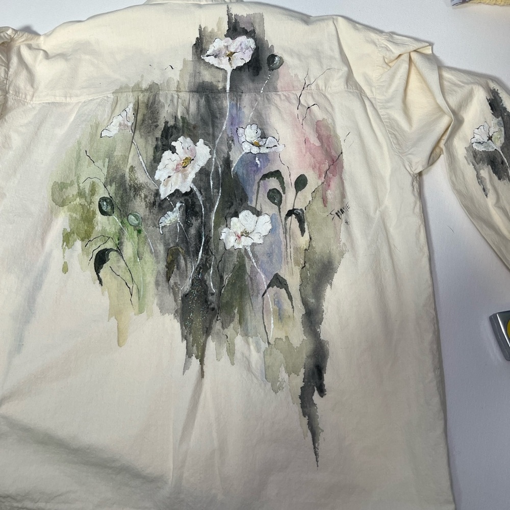 J Marie Women's Cream Artistic Shirt 1/2 Button Down - Picture 6 of 9